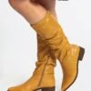 Stivali Arricciati A Punta - Giallo