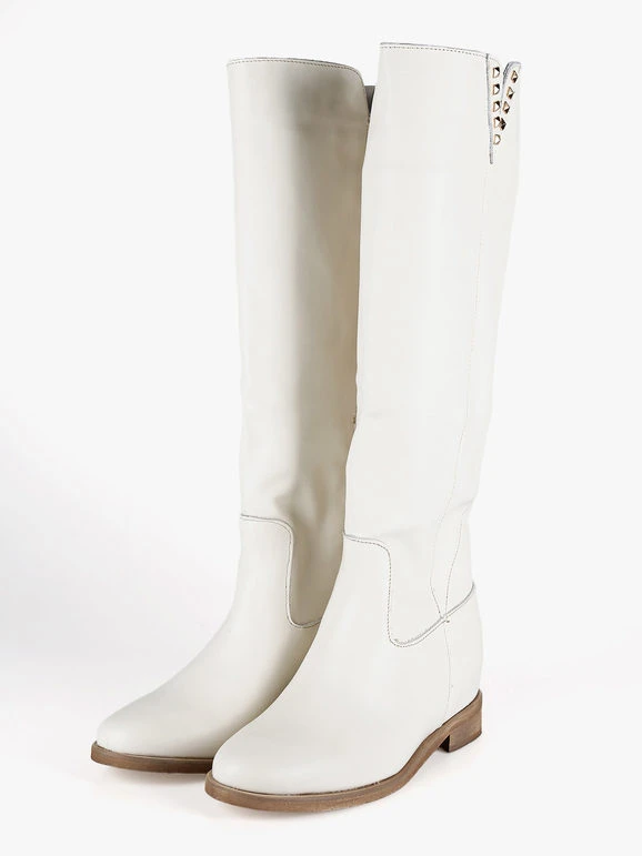 Stivali In Pelle Donna Con Borchie - Bianco 3 Stivali In Pelle Donna Con Borchie - Bianco - immagine 3