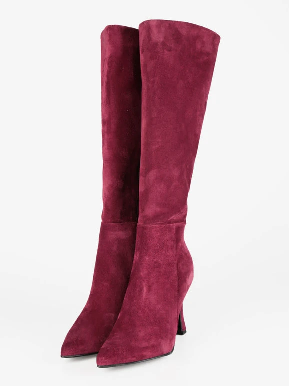 Stivali In Pelle Scamosciata A Punta - Bordeaux 3 Stivali In Pelle Scamosciata A Punta - Bordeaux - immagine 3