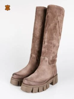 MADE IN ITALY Stivali In Pelle Scamosciata Da Donna Con Suola Carrarmato - Taupe -Laura Biagiotti Italia stivali in pelle scamosciata da donna con suola carrarmato 455321