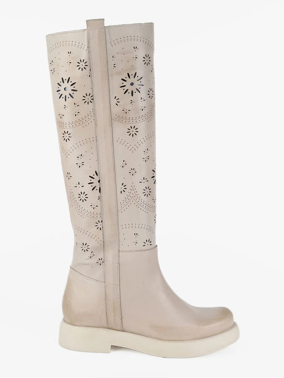 Stivali In Pelle Traforata Donna - Taupe 4 Stivali In Pelle Traforata Donna - Taupe - immagine 4