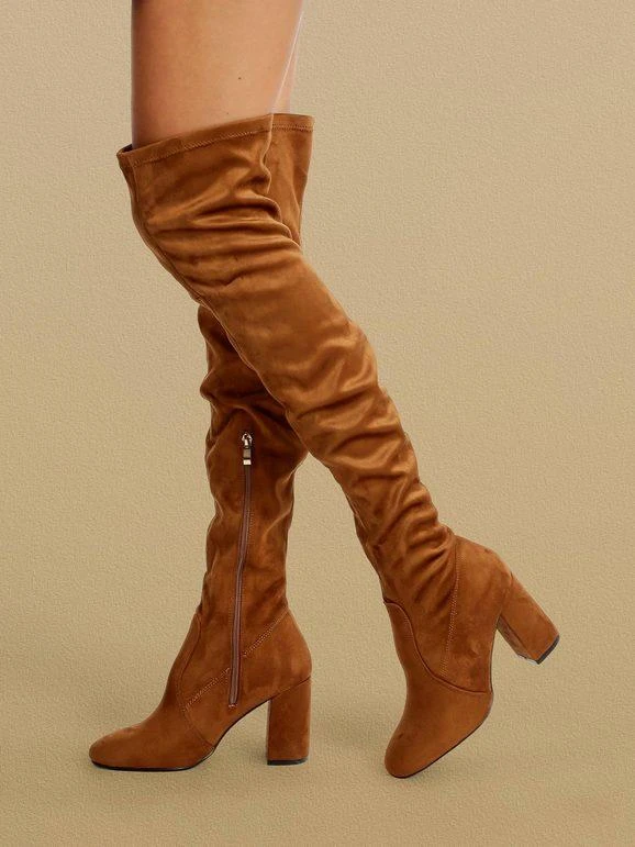 Stivali Sopra Il Ginocchio Scamosciati Con Tacco - Cammello 1 Stivali Sopra Il Ginocchio Scamosciati Con Tacco - Cammello